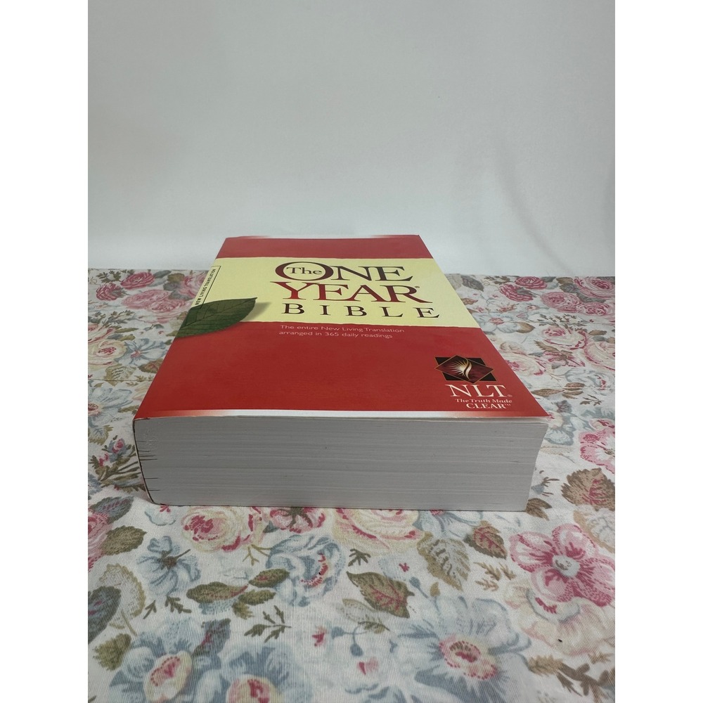 The One Year Bible NLT New Living Translation Softcover Daily Devotional Tyndale - Picture 4 of 8
